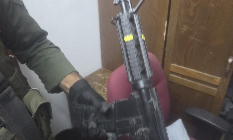 מחרטות וחלקי M16: שני פלסטינים נעצרו בחשד לייצור אמצעי לחימה