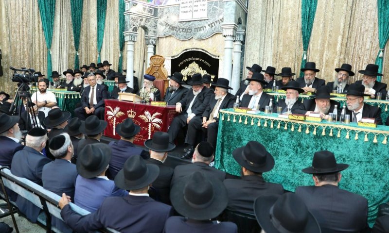 כולם נקבצו באו לך: המונים ב'הקבלת פני רבו' אצל הראש"ל הגר"י יוסף
