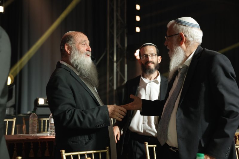 שמוליק קורלנסקי