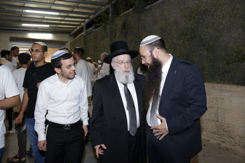 שמוליק קורלנסקי