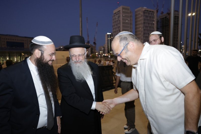 שמוליק קורלנסקי