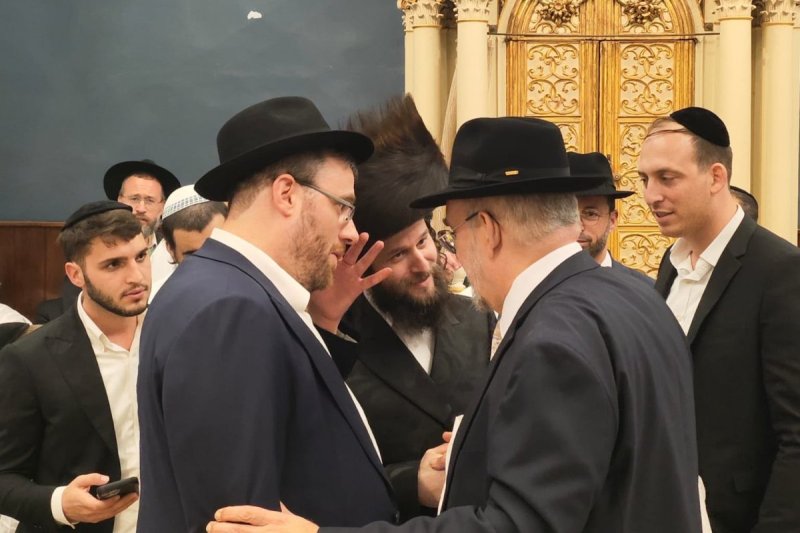 באדיבות המצלם