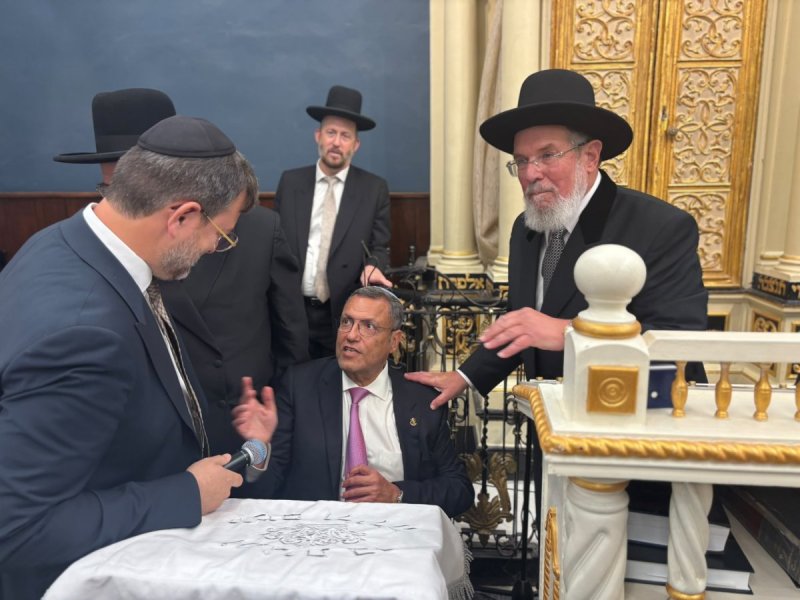 באדיבות המצלם