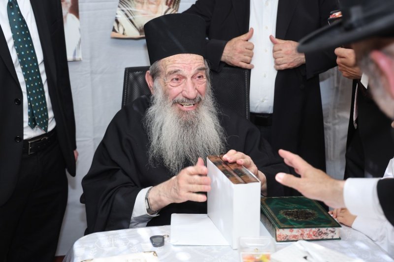 נועם אליהו