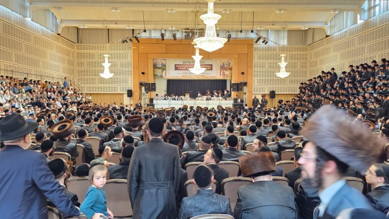 באדיבות המצלם