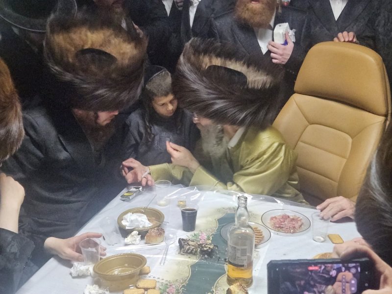 באדיבות המצלם