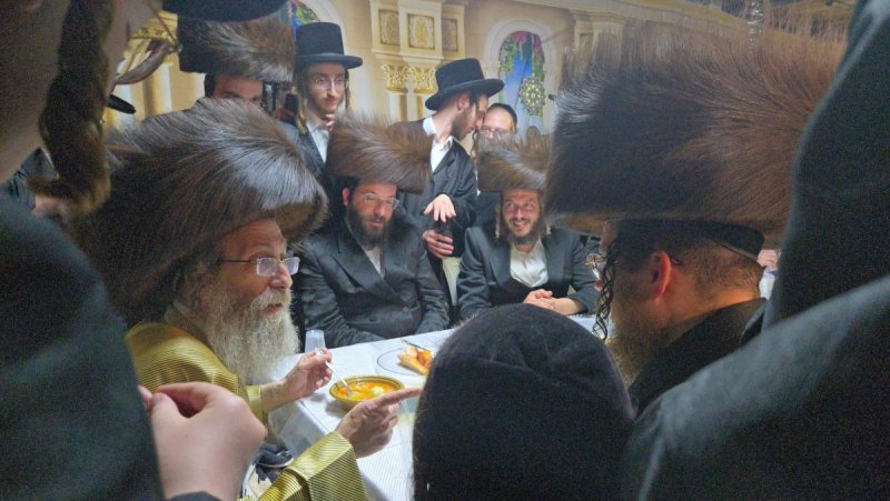 באדיבות המצלם