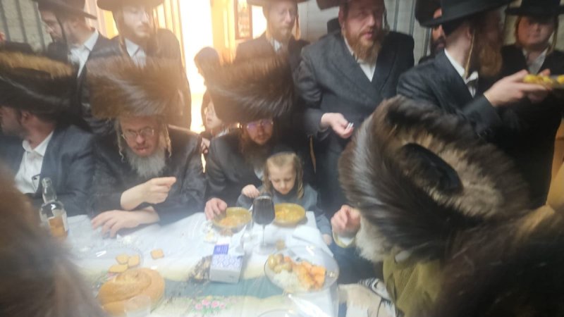 באדיבות המצלם