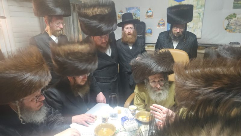 באדיבות המצלם