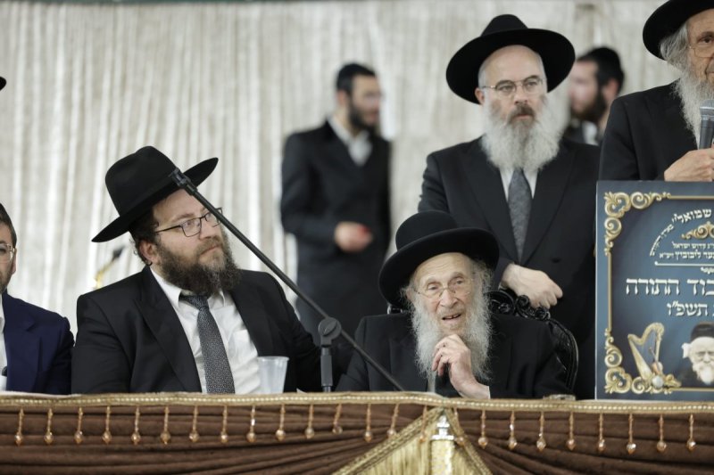 שמוליק קורלנסקי