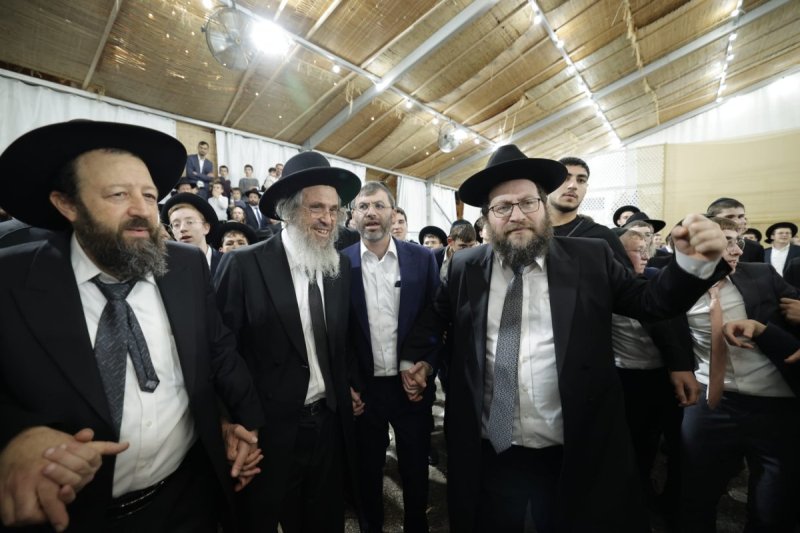 שמוליק קורלנסקי