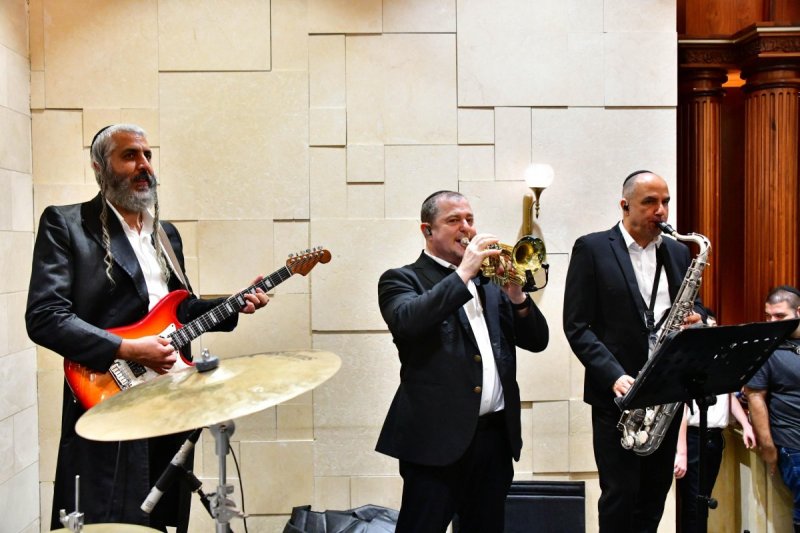 שוקי לרר