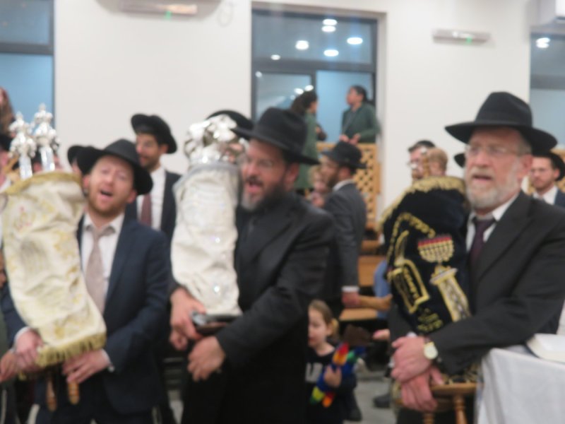 באדיבות המצלם