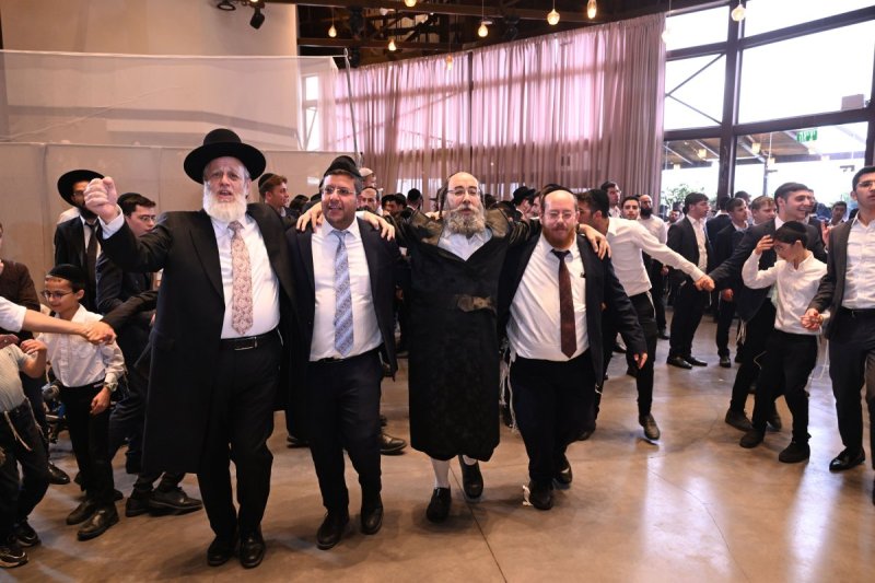 ליפא מוזר