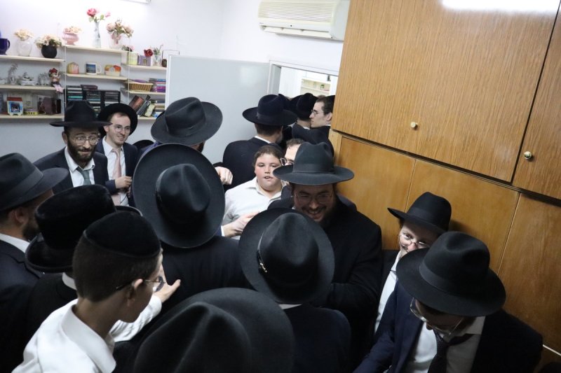 באדיבות המצלם