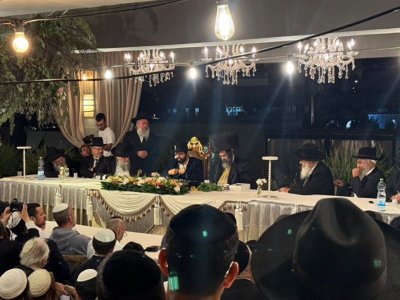 באדיבות המצלם