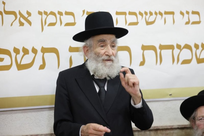 באדיבות המצלם