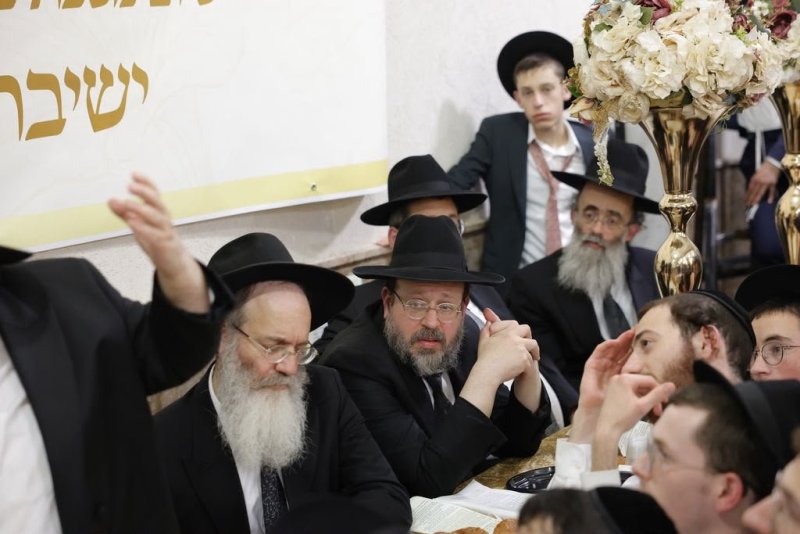 באדיבות המצלם