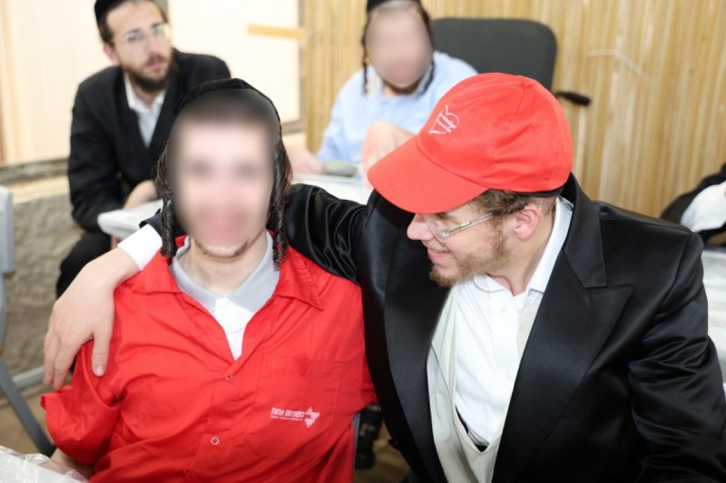יחצ