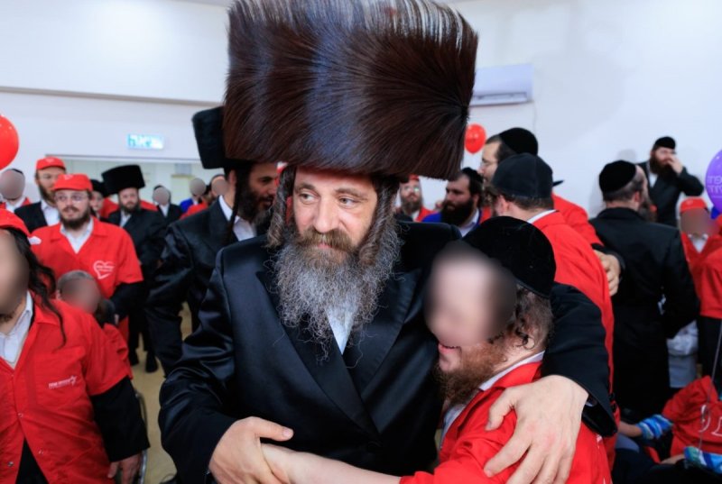 יחצ