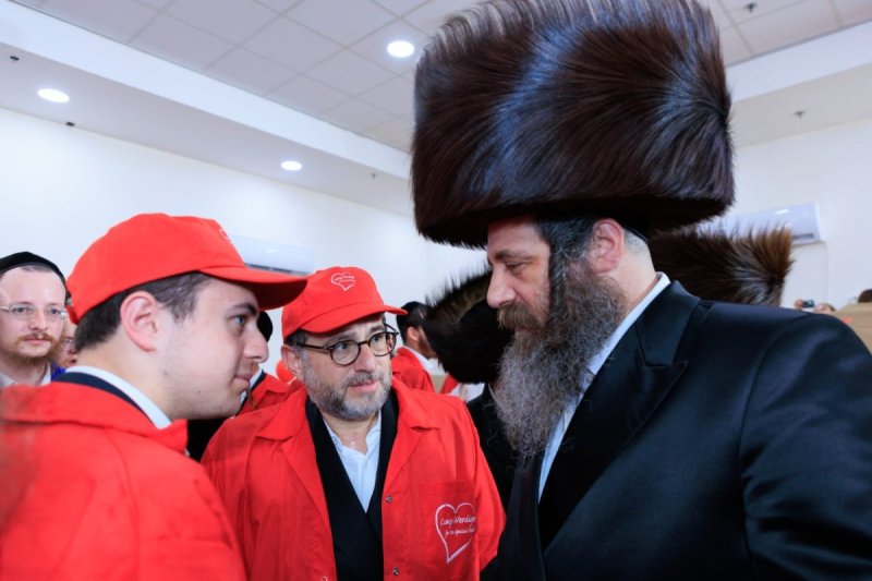 יחצ