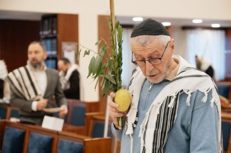 לוי נאזרוב