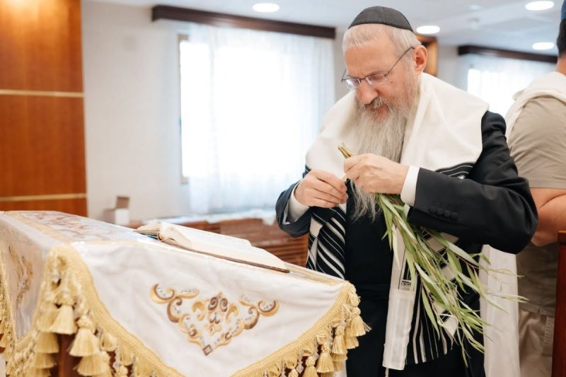 לוי נאזרוב