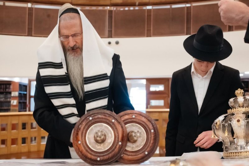 לוי נאזרוב