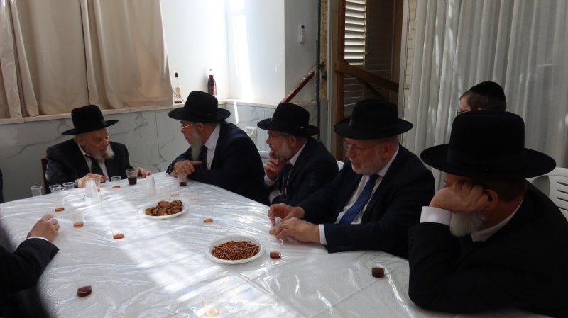 באדיבות המצלם