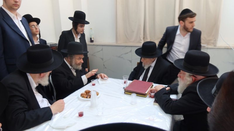 באדיבות המצלם