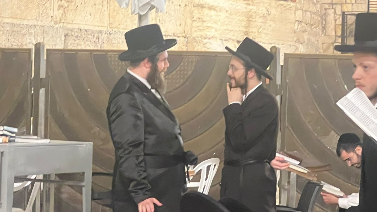 באדיבות המצלם