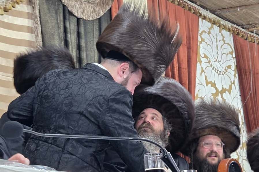באדיבות המצלם