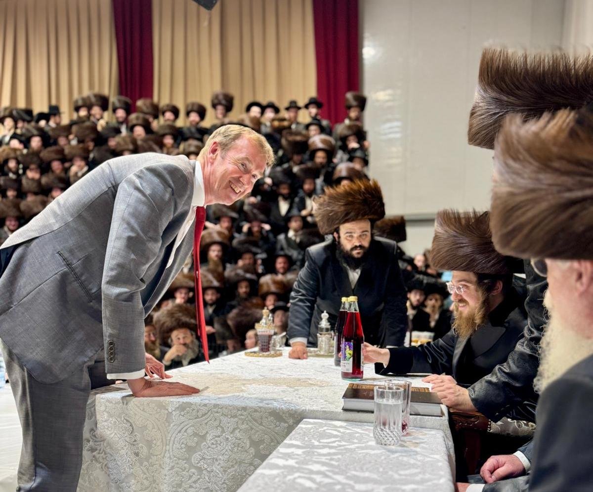 באדיבות המצלם