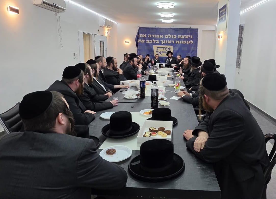 באדיבות המצלם
