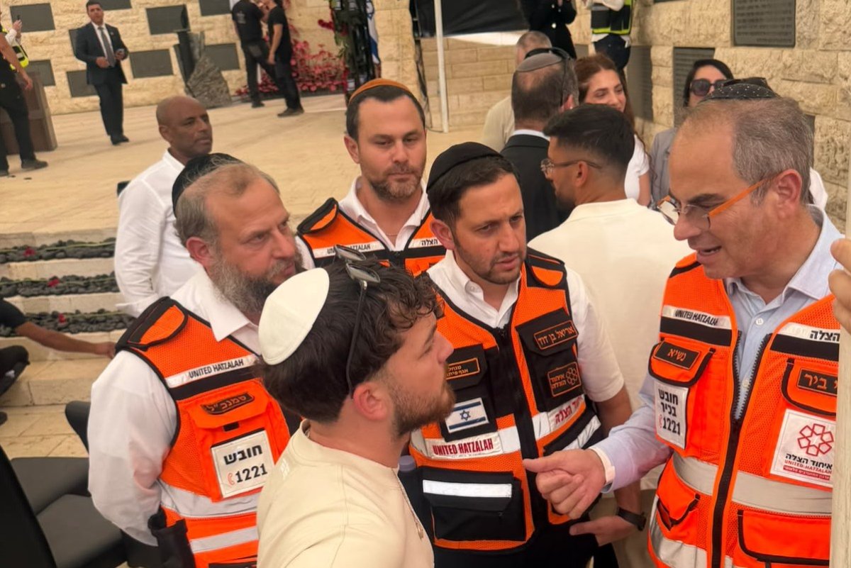 באדיבות המצלם