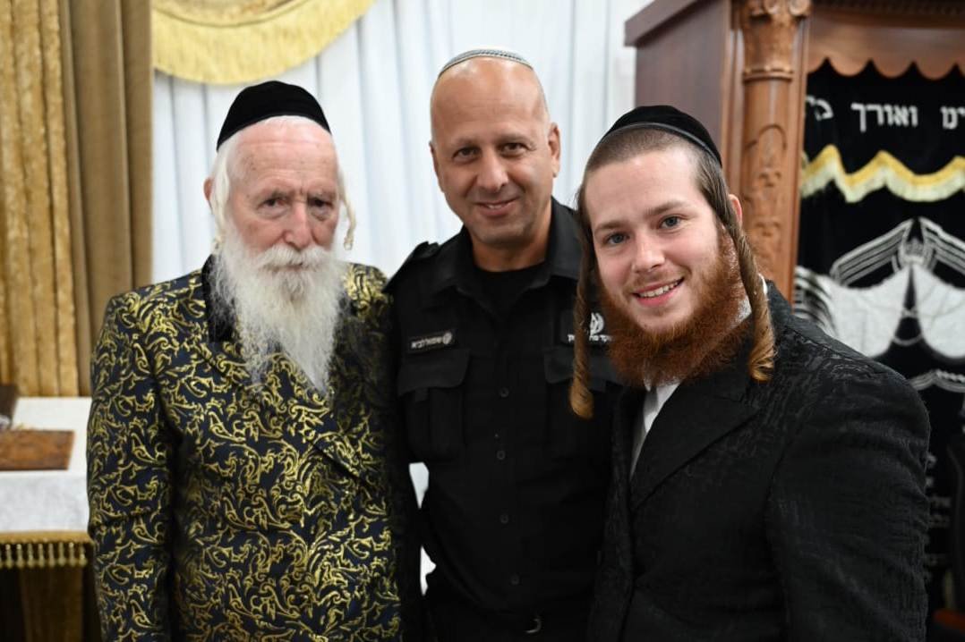 באדיבות המצלם