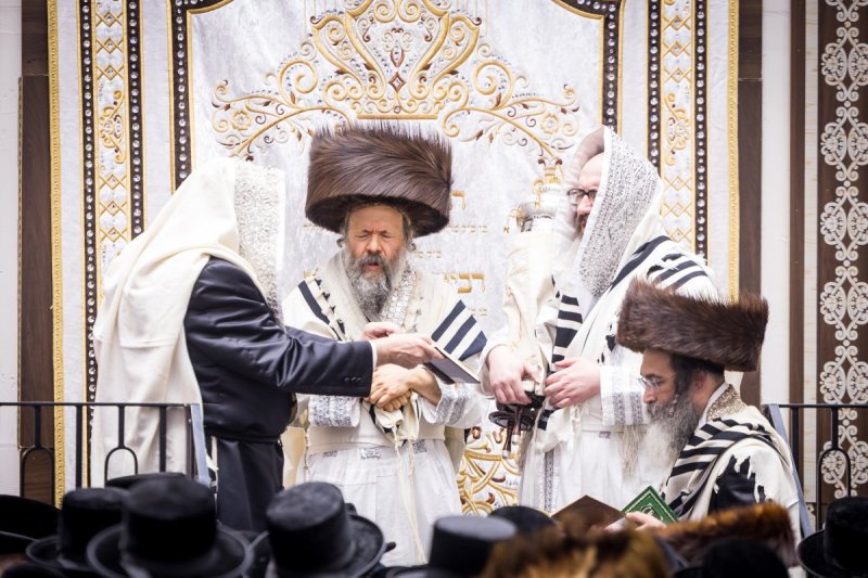 אברומי בלום, אחים לאנטשעווסקי, אייזיק ג. ואייזיק י.
