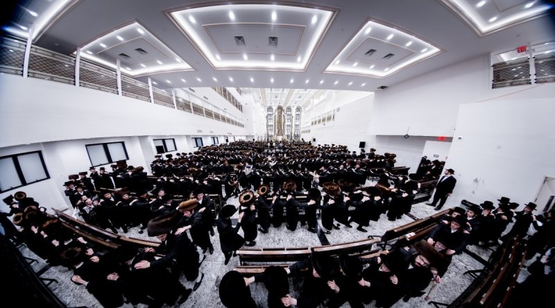 אברומי בלום, אחים לאנטשעווסקי, אייזיק ג. ואייזיק י.