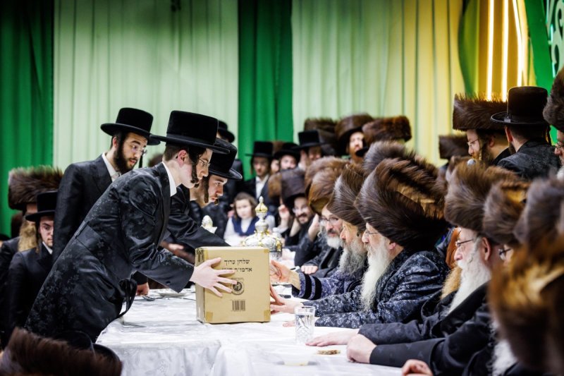 אברומי בלום, אחים לאנטשעווסקי, אייזיק ג. ואייזיק י.