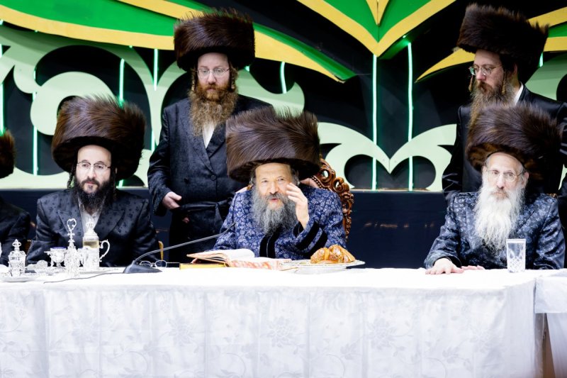 אברומי בלום, אחים לאנטשעווסקי, אייזיק ג. ואייזיק י.