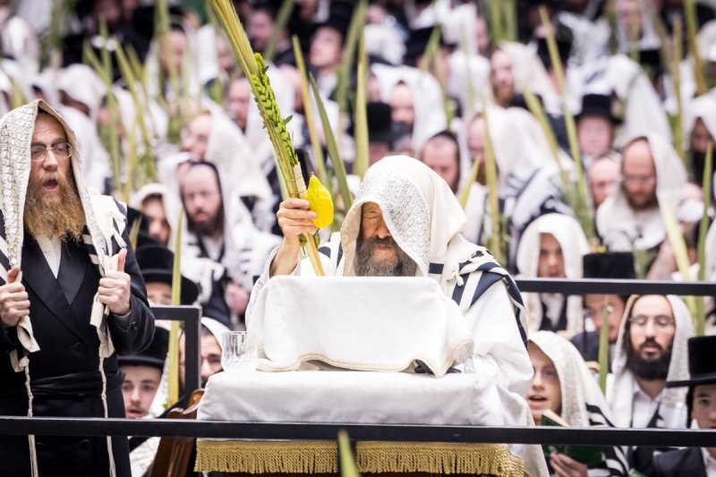 אברומי בלום, אחים לאנטשעווסקי, אייזיק ג. ואייזיק י.