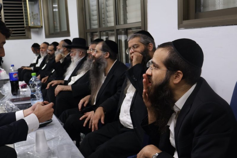 באדיבות המצלם