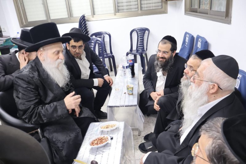 באדיבות המצלם