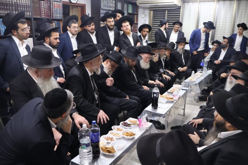 באדיבות המצלם