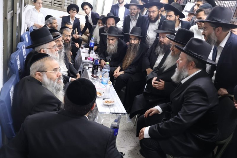 באדיבות המצלם