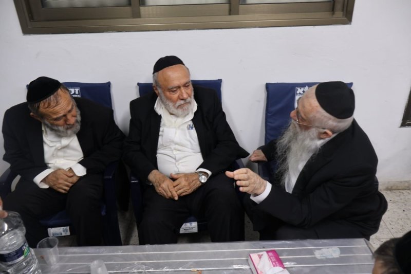 באדיבות המצלם