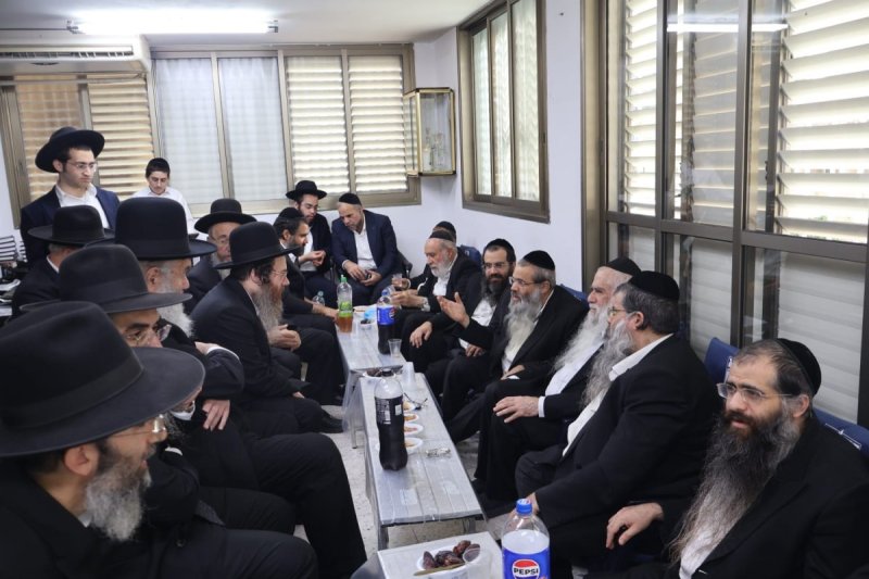 באדיבות המצלם