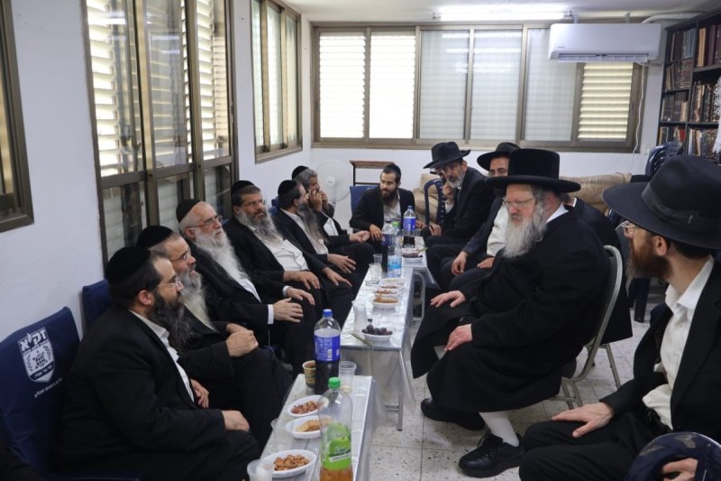 באדיבות המצלם