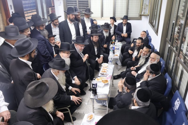 באדיבות המצלם