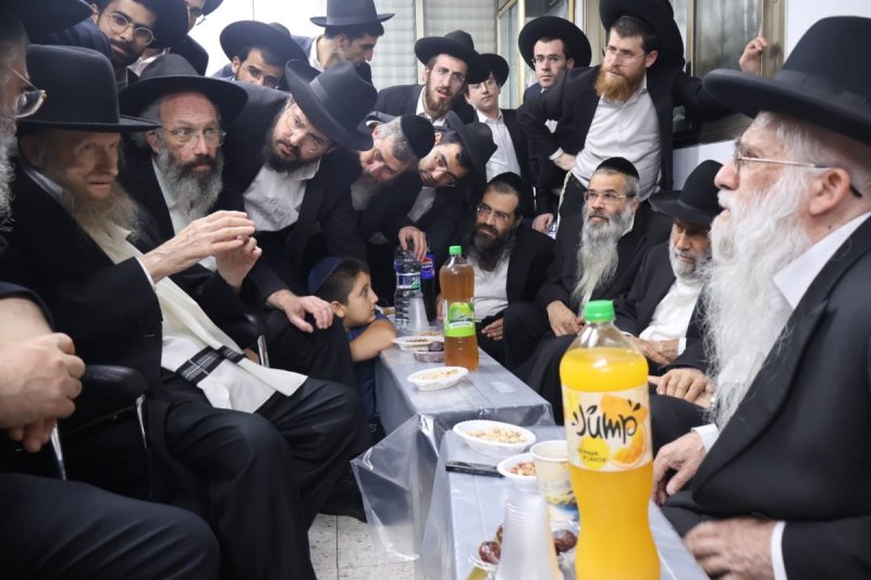 באדיבות המצלם